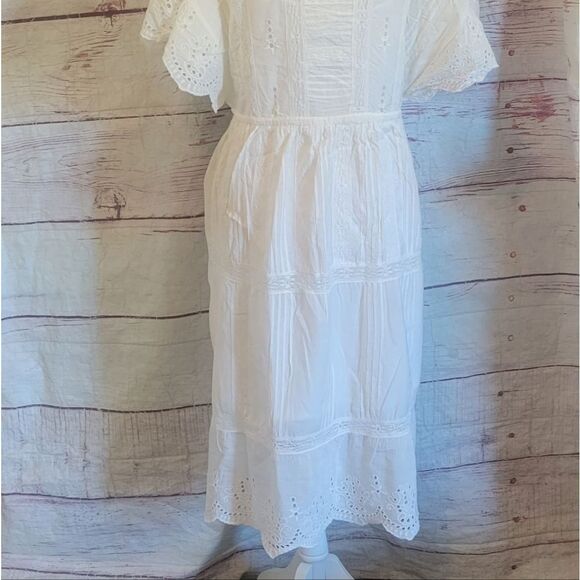 Love Sam Eyelet Lace Boho Dress Size Medium - Picture 5 of 7
